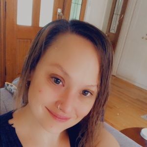 Meet your Posher, Meagan